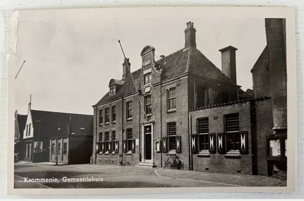 Oude Ansichtkaart - Krommenie - Gemeentehuis, Ophalen of Verzenden, 1940 tot 1960, Gelopen, Noord-Holland