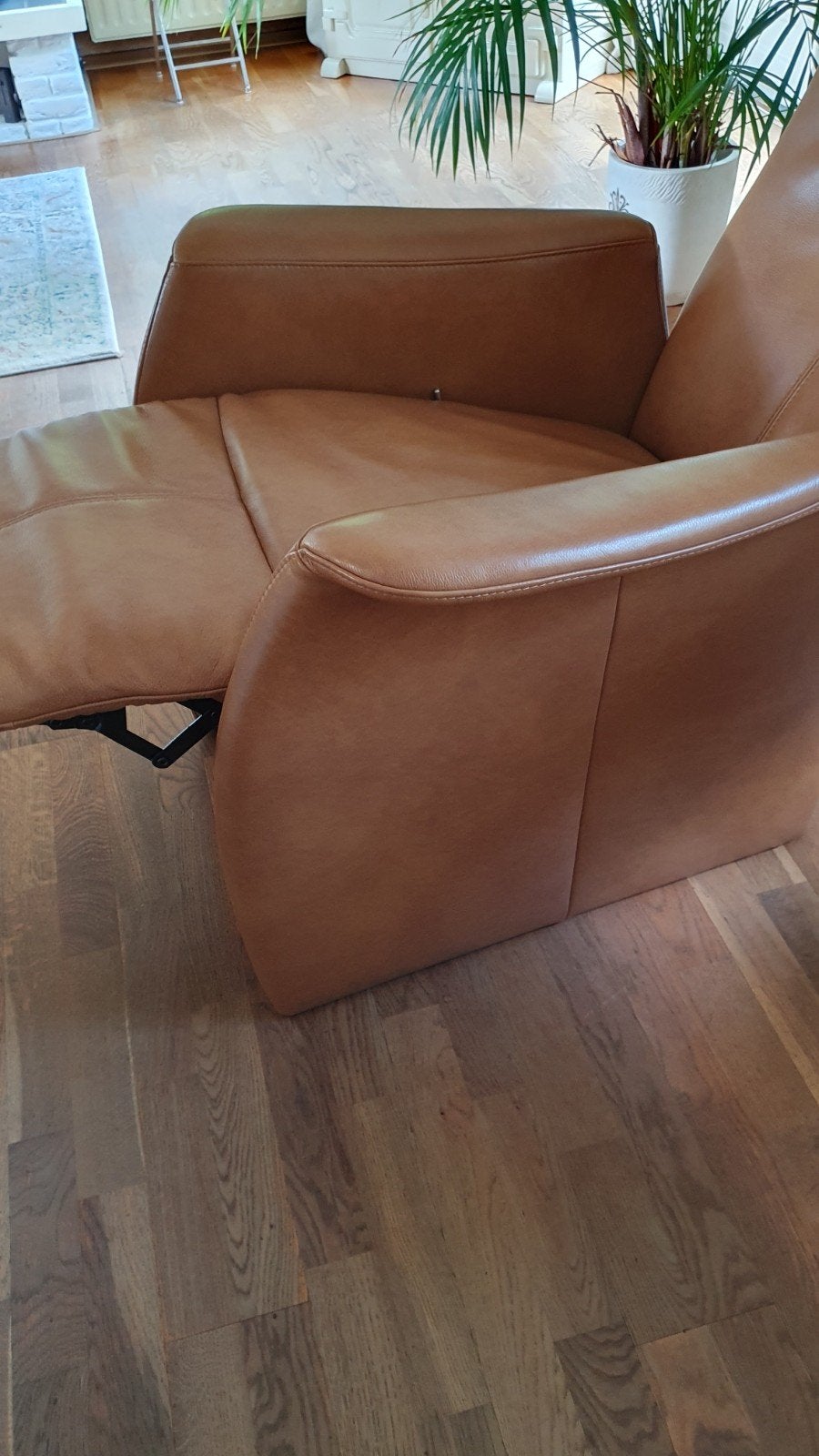 Relax fauteuil, Huis en Inrichting, Ophalen, Minder dan 75 cm, Leer, 50 tot 75 cm