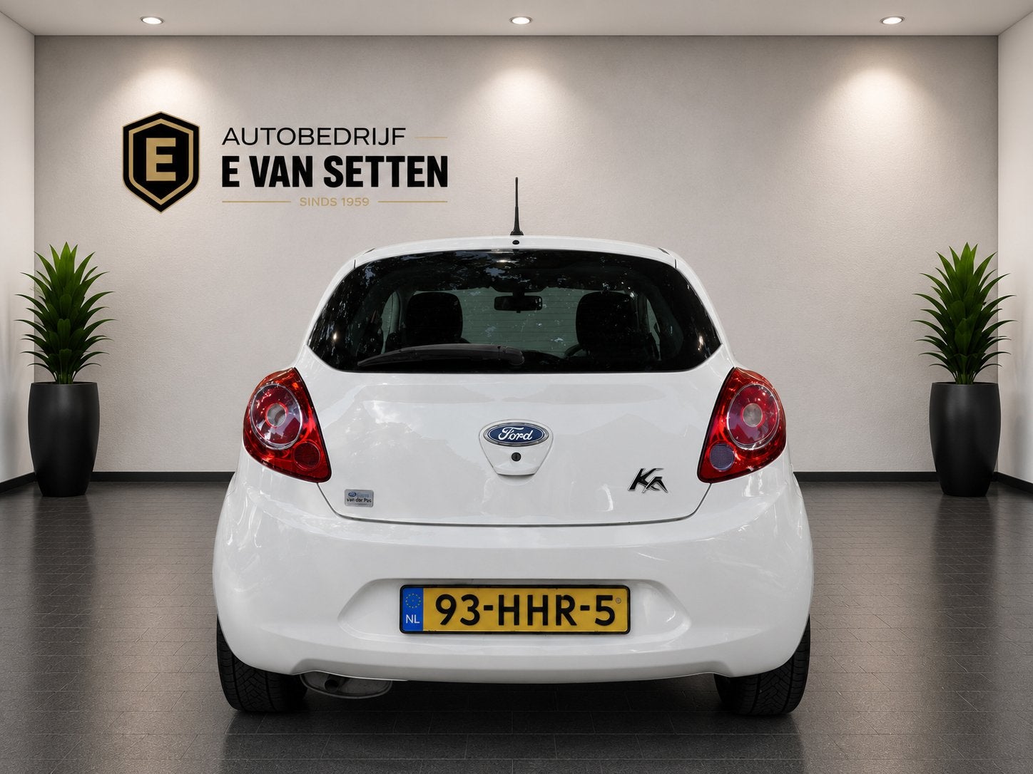 Ford Ka 1.2 Titanium Nieuwe Koppeling, Gebruikt, 4 cilinders, 4 stoelen, Wit