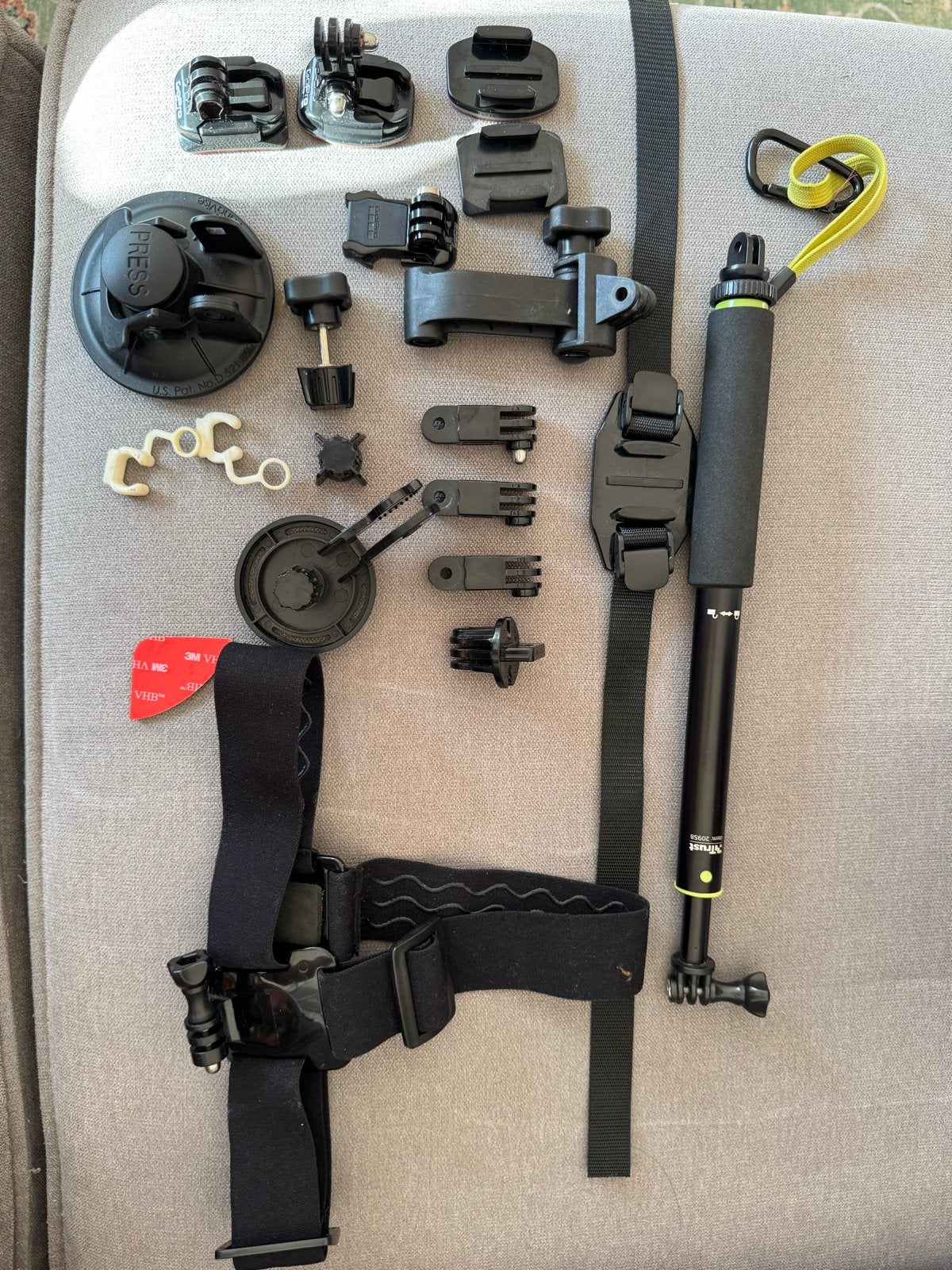 GoPro accessoires set: diverse mounts en selfiestick, Audio, Tv en Foto, Actiecamera's, Ophalen of Verzenden, Zo goed als nieuw
