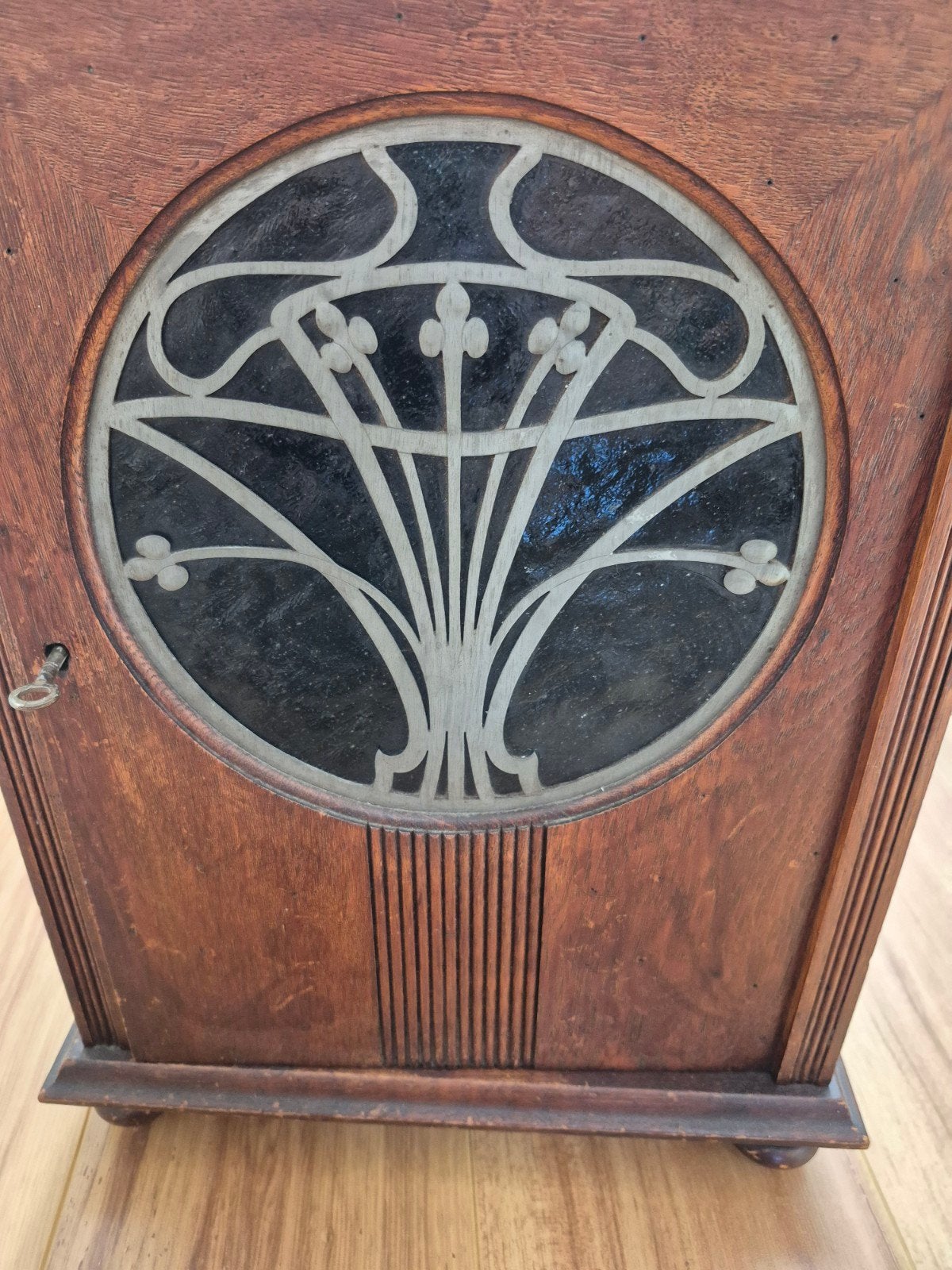 Art Deco kastje, Ophalen