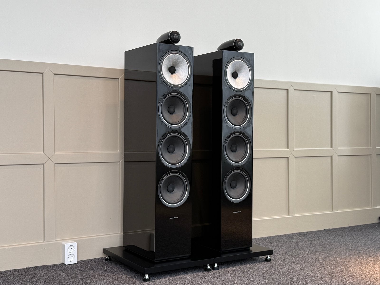 B&W 702 S2 + Soundcare Superspikes, Audio, Tv en Foto, Luidsprekers, 150 watt of meer, Speakerset, Ophalen of Verzenden, Zo goed als nieuw