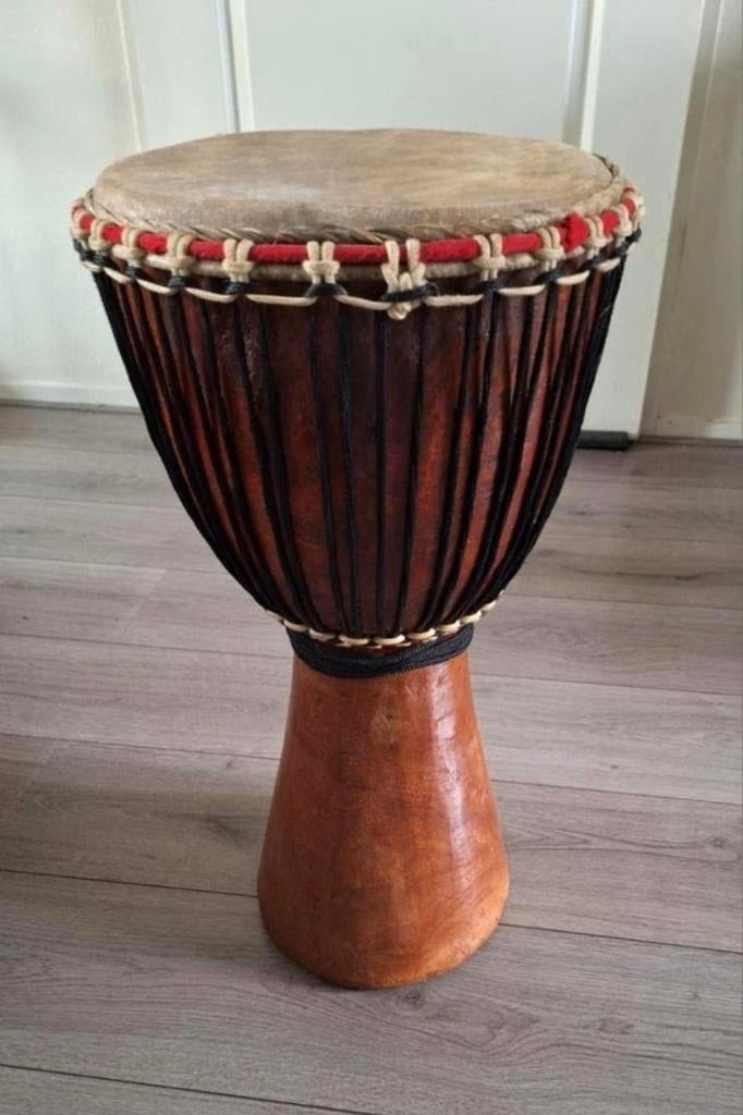 Authentieke djembe uit Gambia met hoes 60 cm, Ophalen of Verzenden, Gebruikt, Trommel