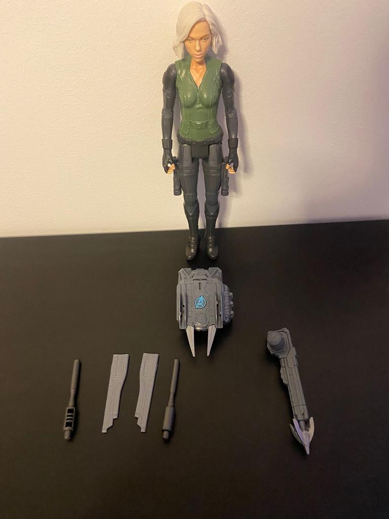 Marvel Black Widow actiefiguur met accessoires, Ophalen, Zo goed als nieuw