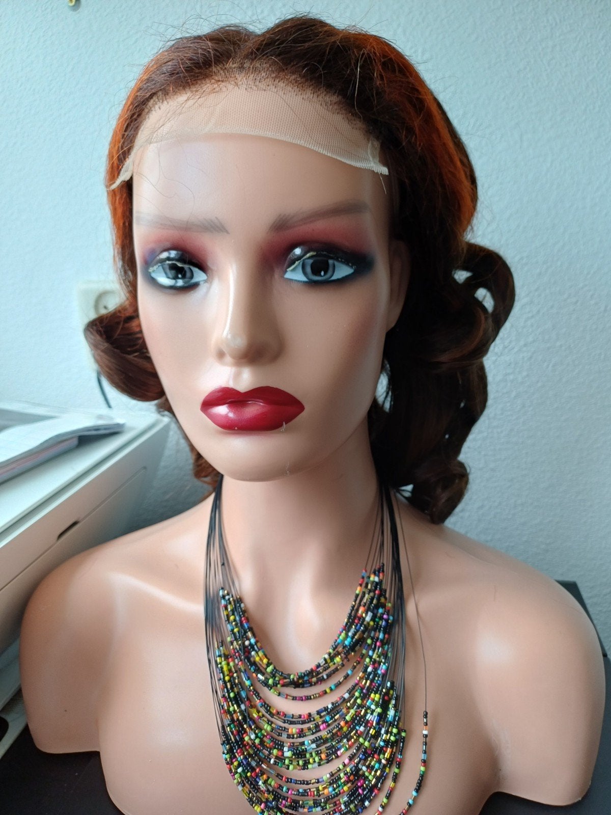 luxe bouncy wig 22 inch pruik / wig % menselijke haar, Ophalen of Verzenden, Nieuw, Pruik of Haarverlenging