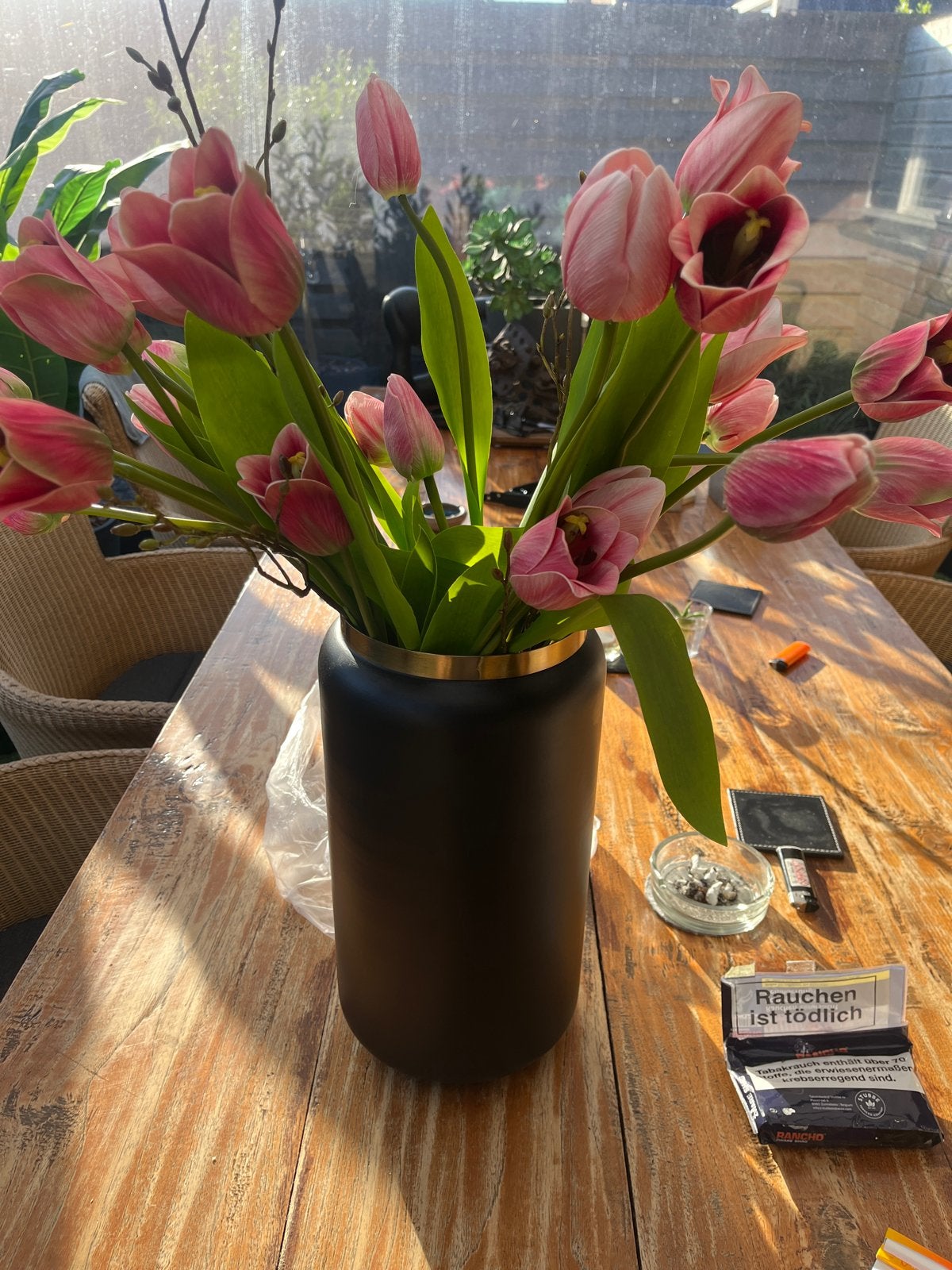 Prachtige vaas met roze tulpen, Ophalen of Verzenden