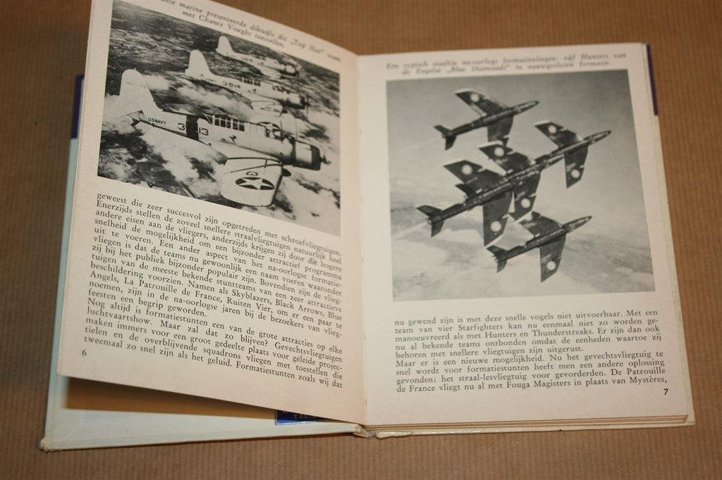 Boek: Stuntteams - Luchtacrobatiek in formatie, Verzamelen, Gebruikt, Schaalmodel, N.v.t., N.v.t.