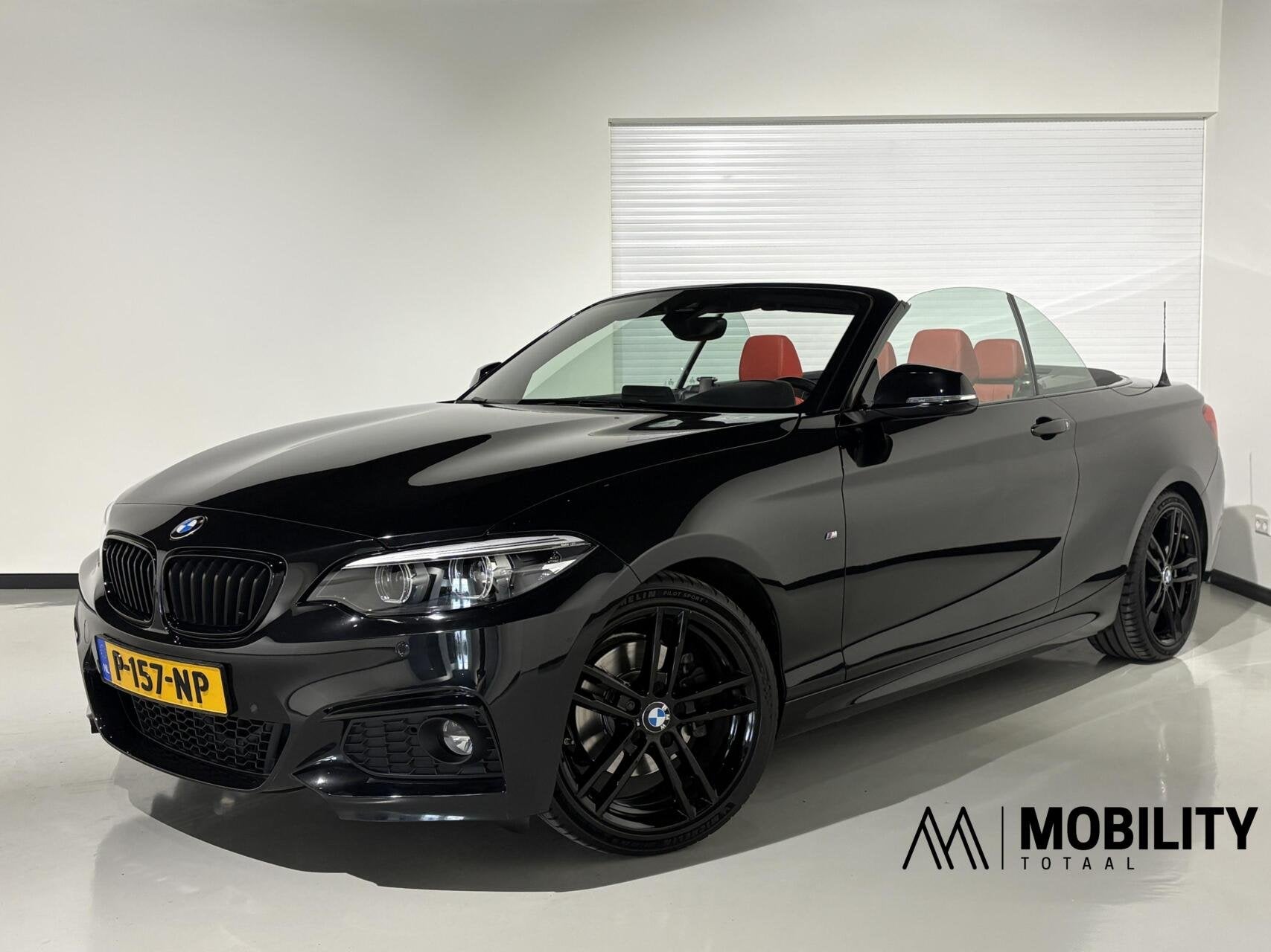 BMW 2-serie Cabrio 220i M Sport 184pk AUT LCI|Facelift|H&K|1, Automaat, 1998 cc, Achterwielaandrijving, Gebruikt