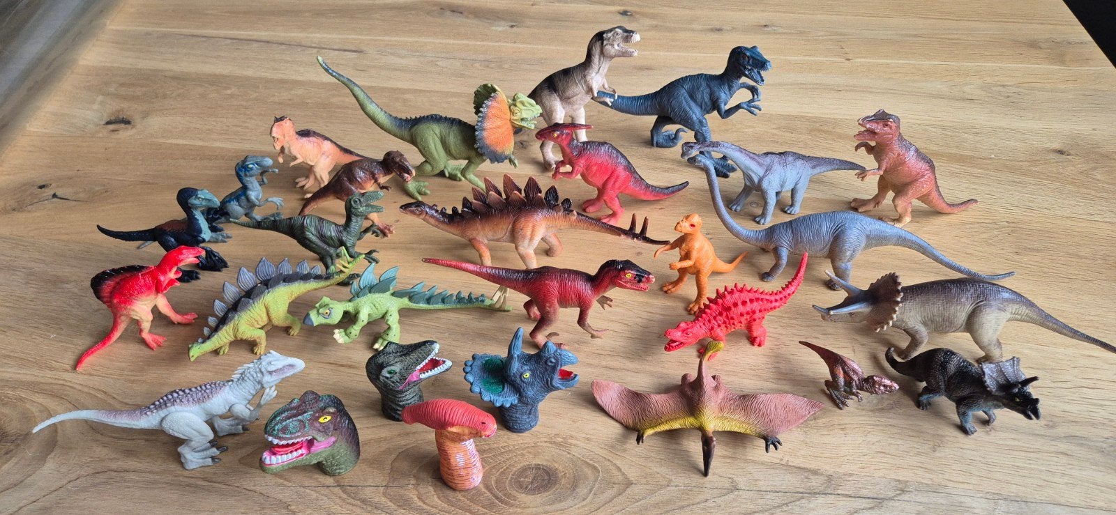 Dino dinosaurus dinosauriërs dino's Jurassic World, Ophalen of Verzenden