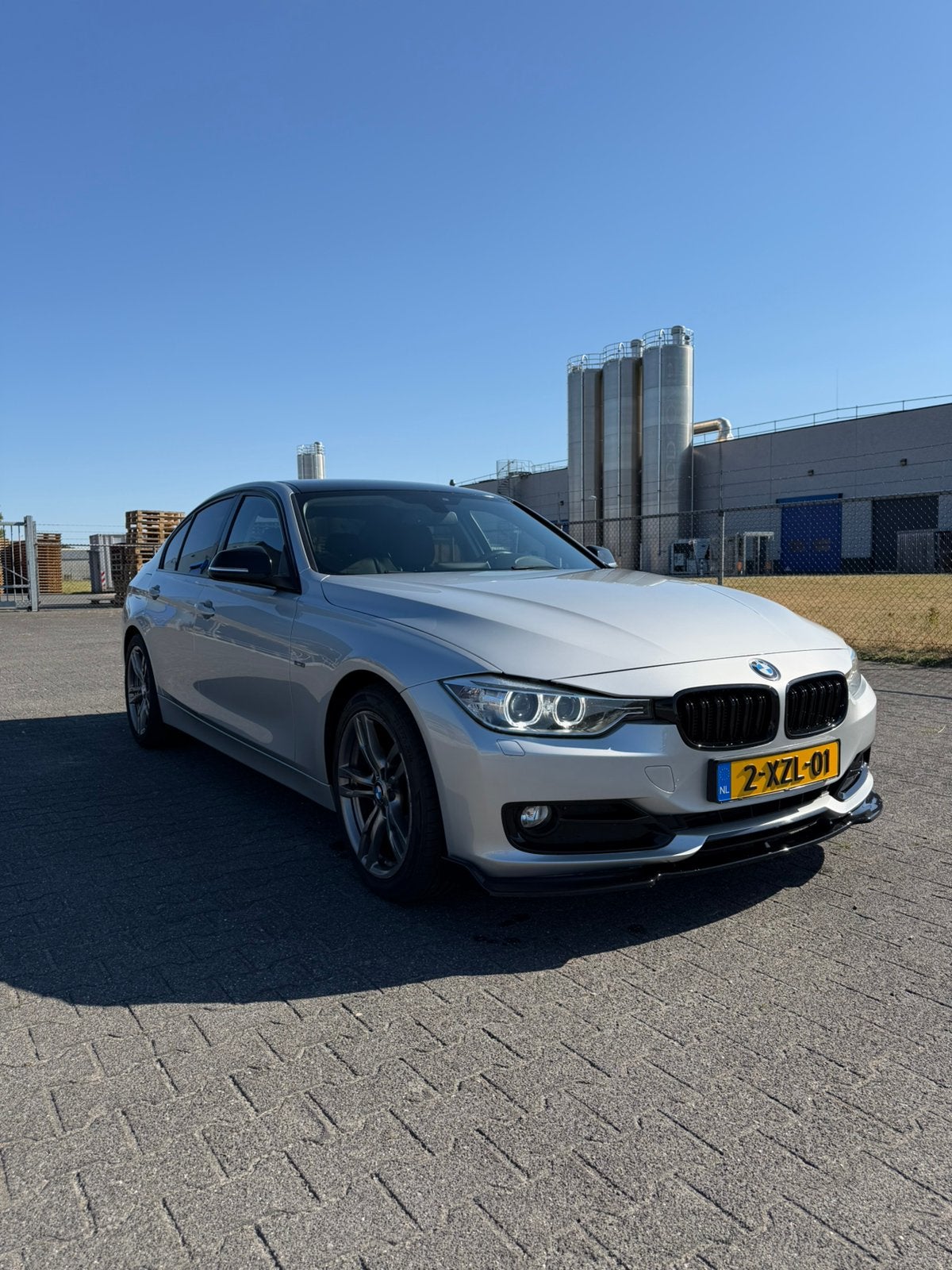 BMW 3-Serie 1.6I 320EDE 125KW Aut8(f30) 2014, Leder, Carplay, Achterwielaandrijving, Navigatiesysteem, Zwart, 4 cilinders