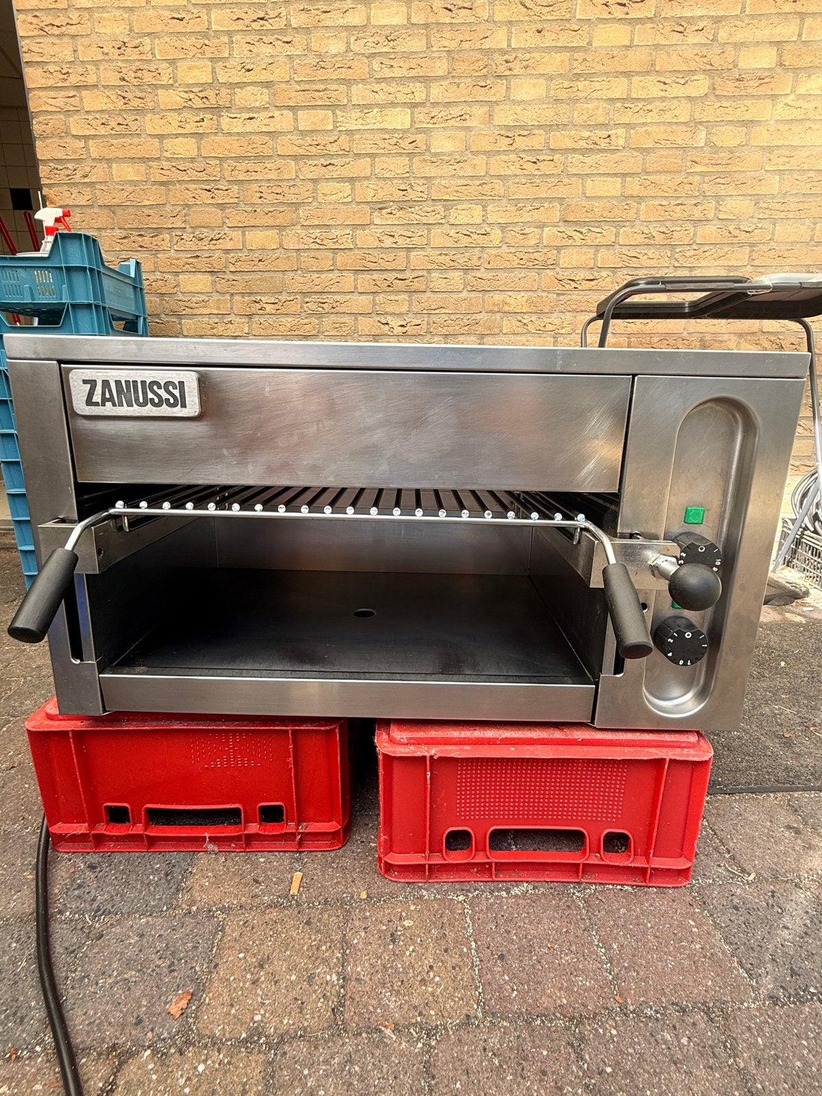 Zanussi Horeca-oven/Grill - RVS, Ophalen, Minder dan 45 cm, Gebruikt, 60 cm of meer