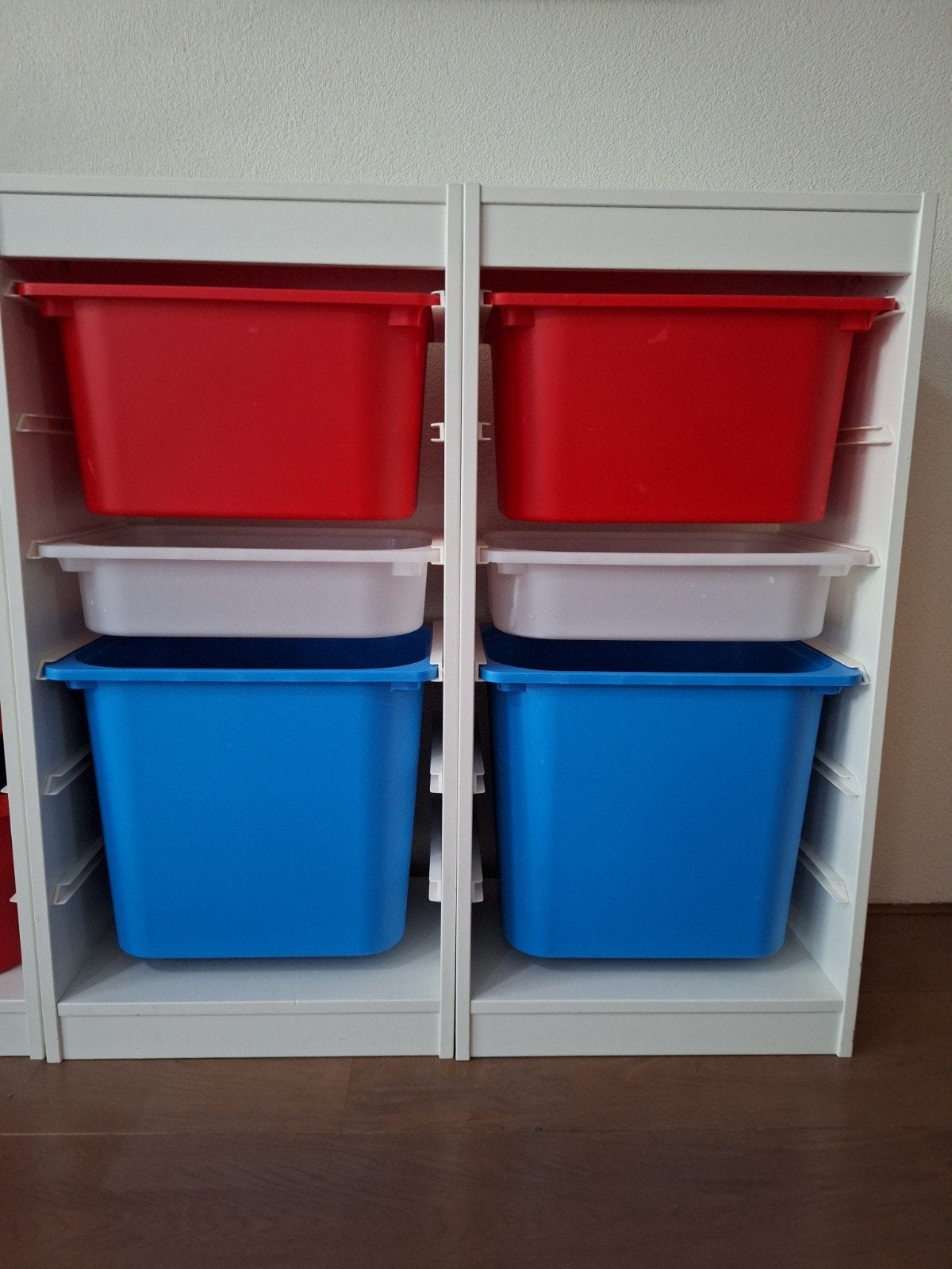 Twee trofast Ikea kasten met drie bakken per kast, Ophalen, Minder dan 50 cm, 75 tot 100 cm, 90 tot 105 cm