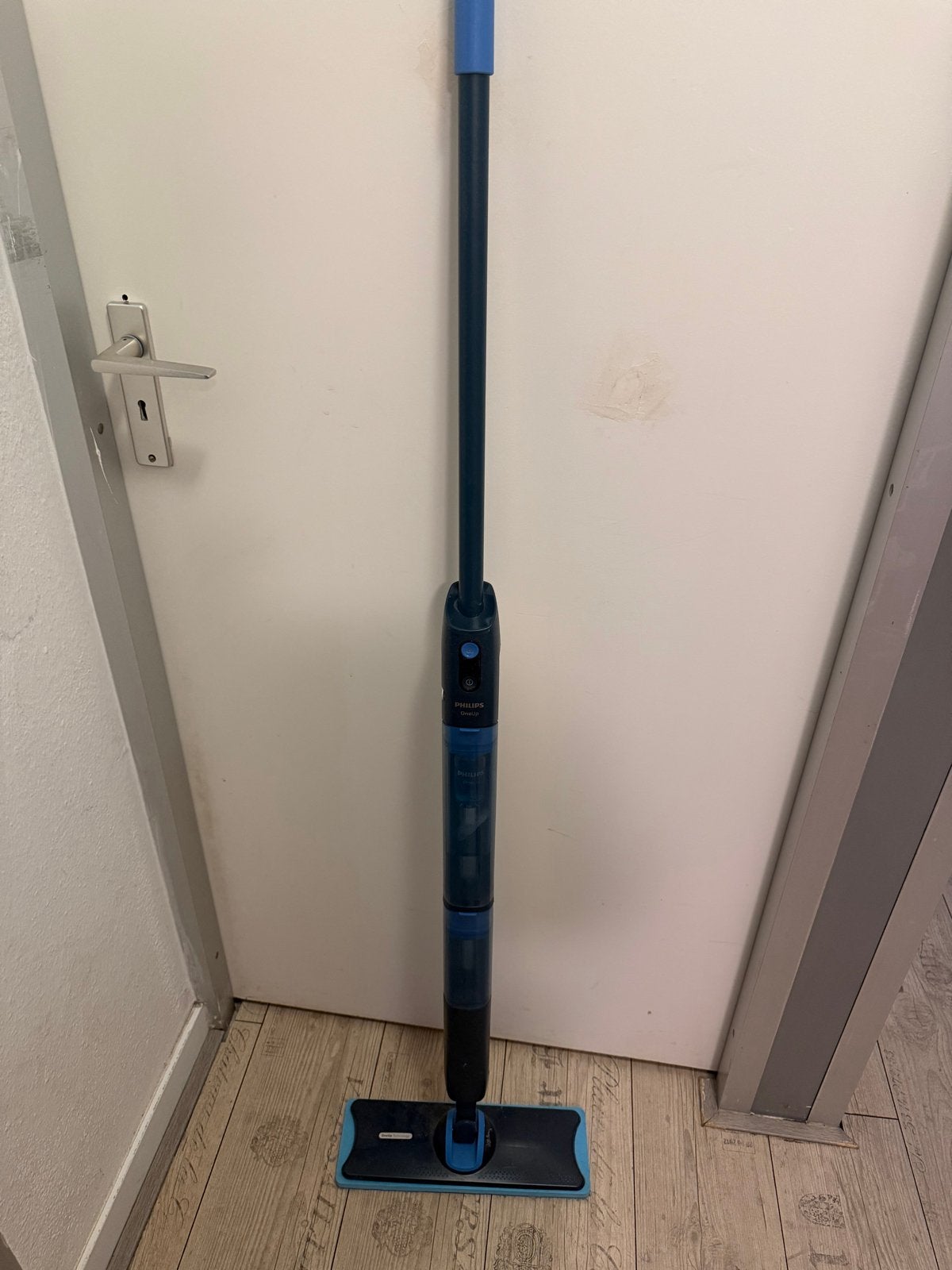 PHILIPS OneUp XV5113/01 Blauw 1x gebruikt, Ophalen, Mop of Dweil