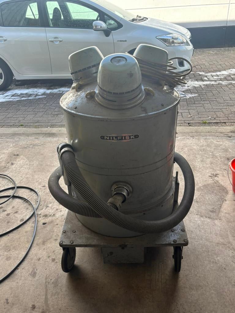 Nilfisk 1500w stofzuiger, Ophalen, Gebruikt
