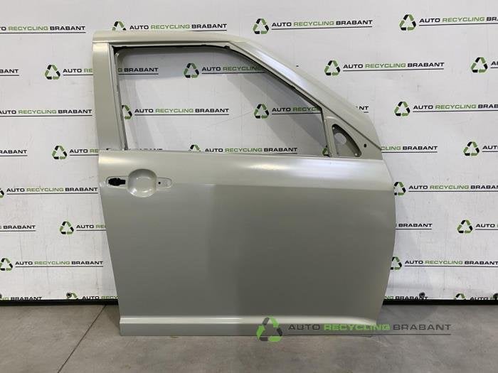 Portier 4Deurs rechts-voor van een Suzuki Swift, 12 maanden garantie, -, Deur, -
