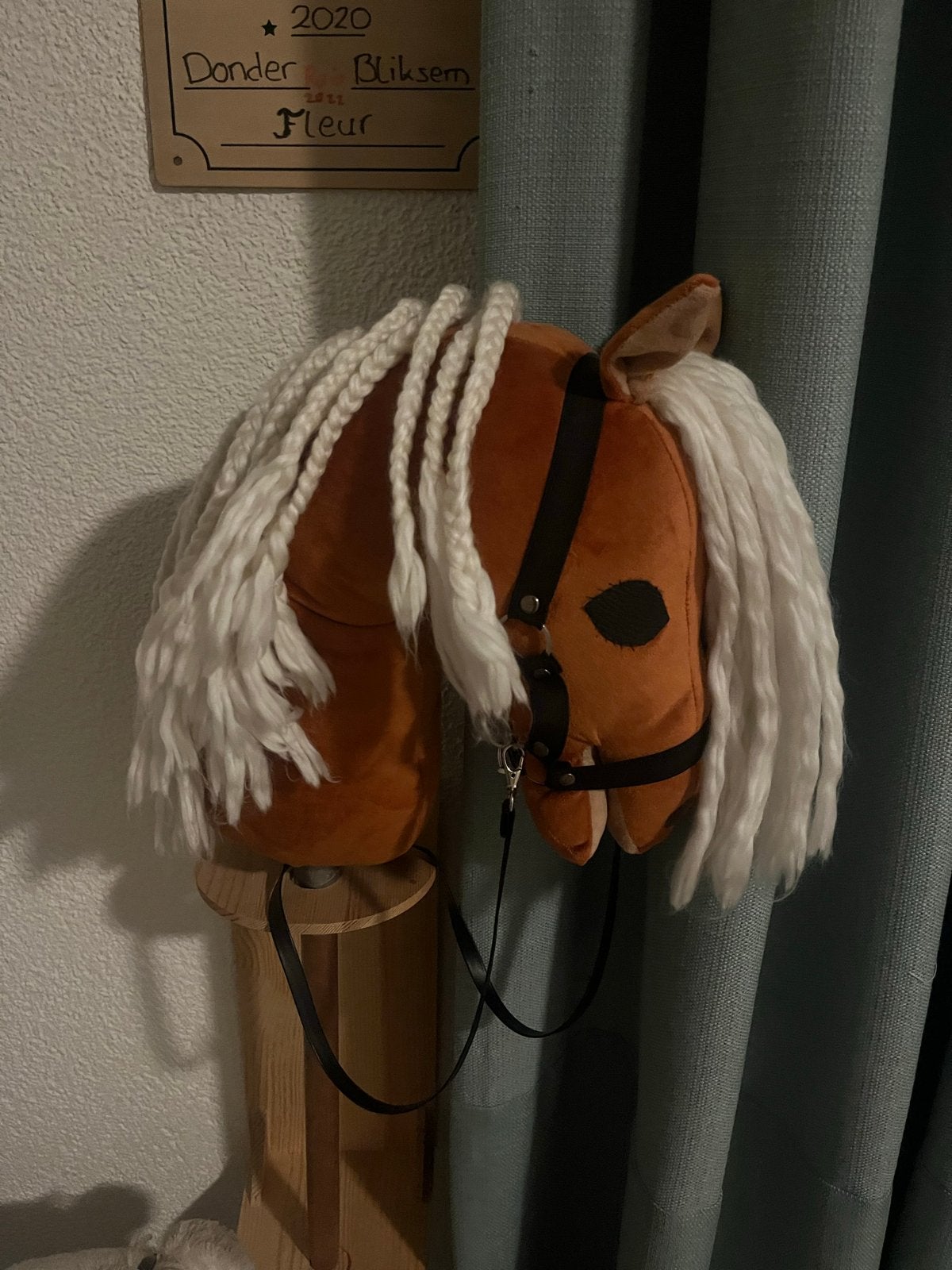 Hobby Horse - Bruin met Witte Manen, Ophalen of Verzenden, Zo goed als nieuw, Jongen of Meisje