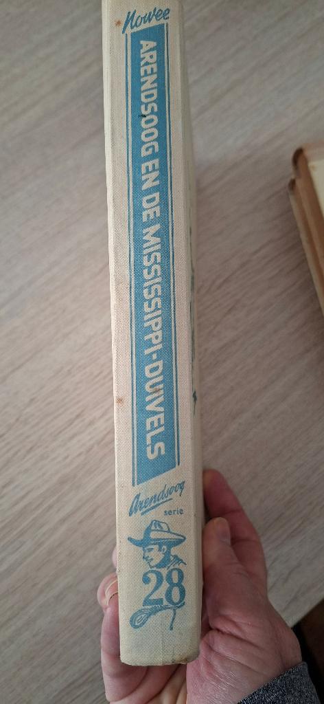 Arendsoog en de Mississippi duivels, Boeken, Ophalen of Verzenden, Gelezen