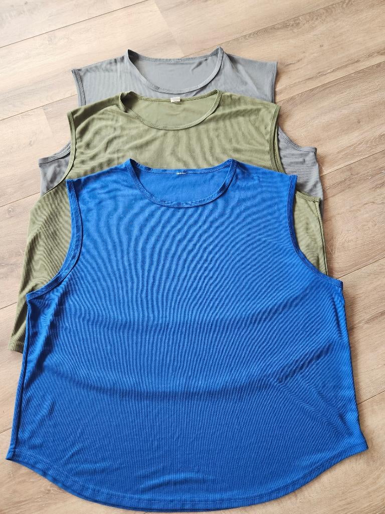 3 Tanktops heren maat 4xl mouwloos, Ophalen of Verzenden, Gedragen, Overige maten, Overige kleuren