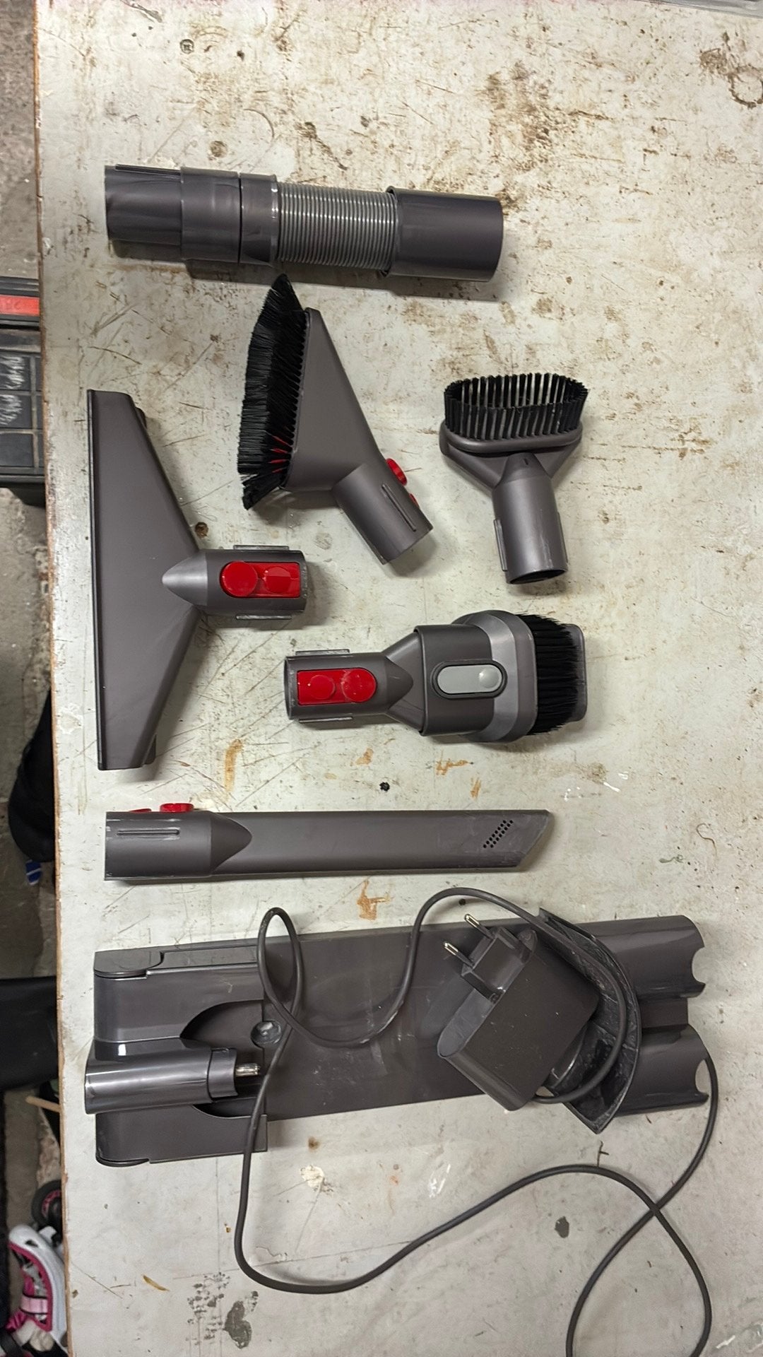 Dyson mondstukken en muurlader, Ophalen of Verzenden, Gebruikt, Steelstofzuiger, Dyson
