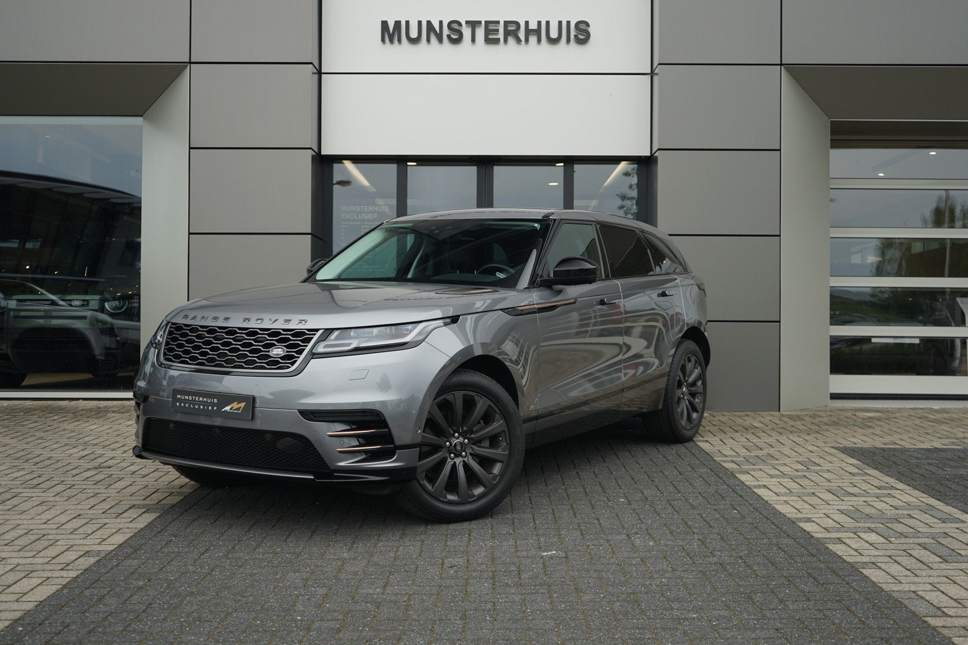 Land Rover Range Rover Velar 2.0 P300 Turbo AWD R-Dynamic SE, Auto's, 12 maanden, Gebruikt, 4 cilinders, Range Rover Velar