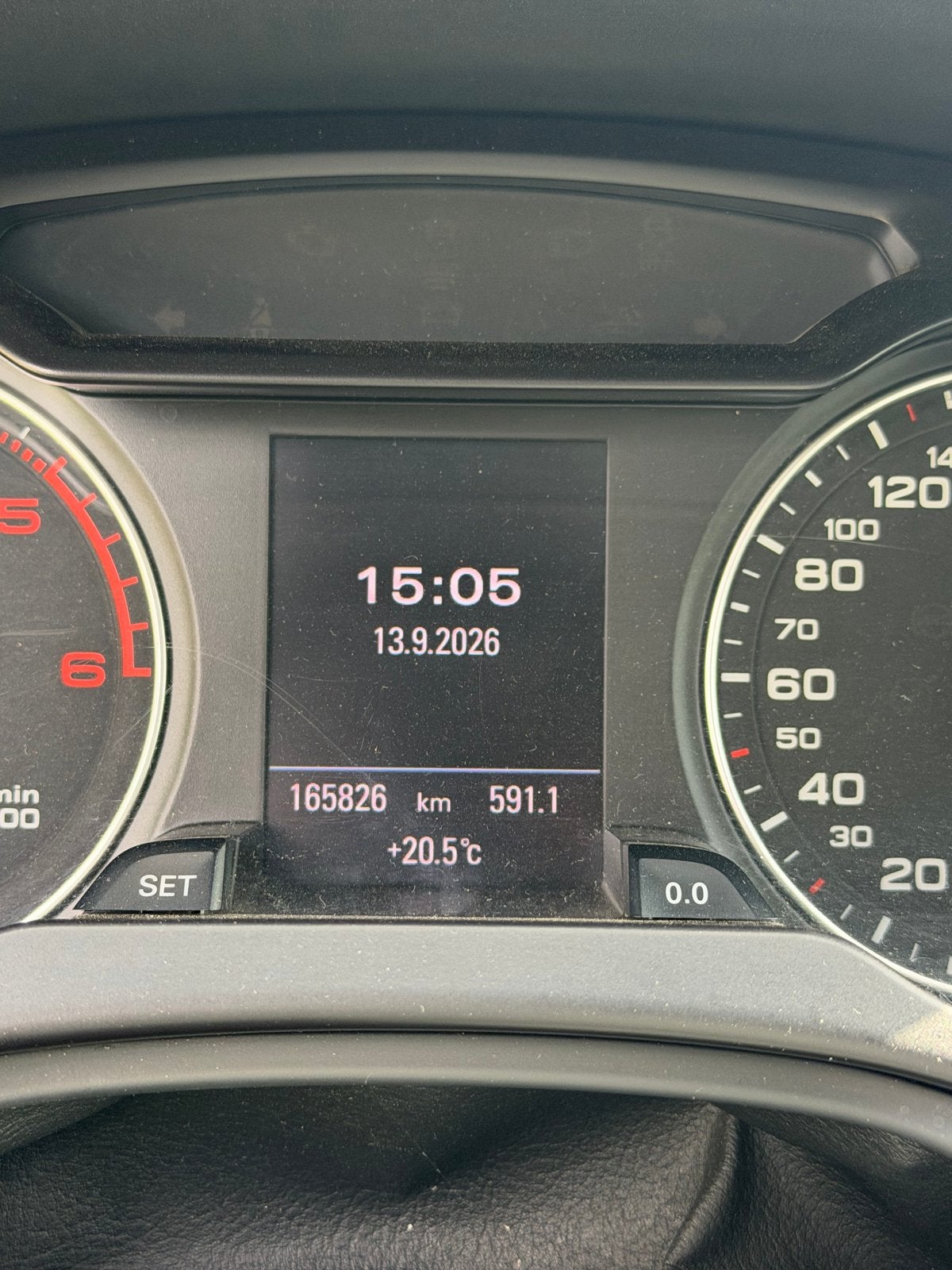 Foto 8 van Audi A4 2.7 TDI 140KW Avant Multitronic 2010 Wit
