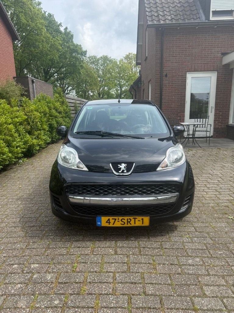 Peugeot 107 1.0 12V E-vti 68PK 3DR 2011 Zwart, Voorwielaandrijving, Euro 5, Metallic lak, Zwart