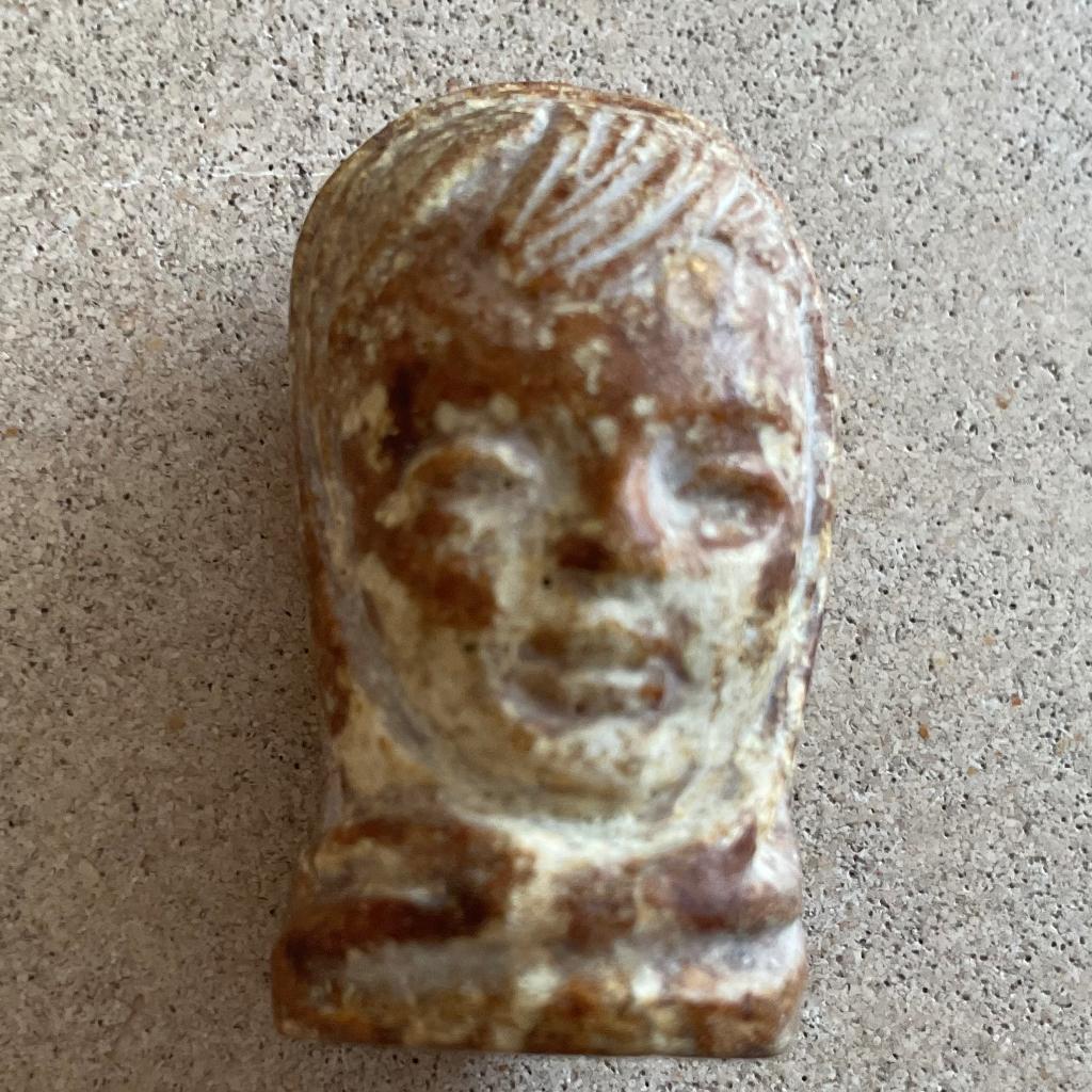 Terracotta/keramiek vrouwenhoofdje in goede staat, Antiek en Kunst, Verzenden, Steen of Keramiek, Vrouw