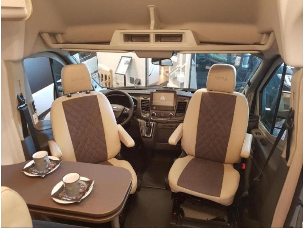 Bürstner Lineo C 590 AUTOMAAT + TREKHAAK, Automaat, Ringverwarming, Ford, Bedrijf