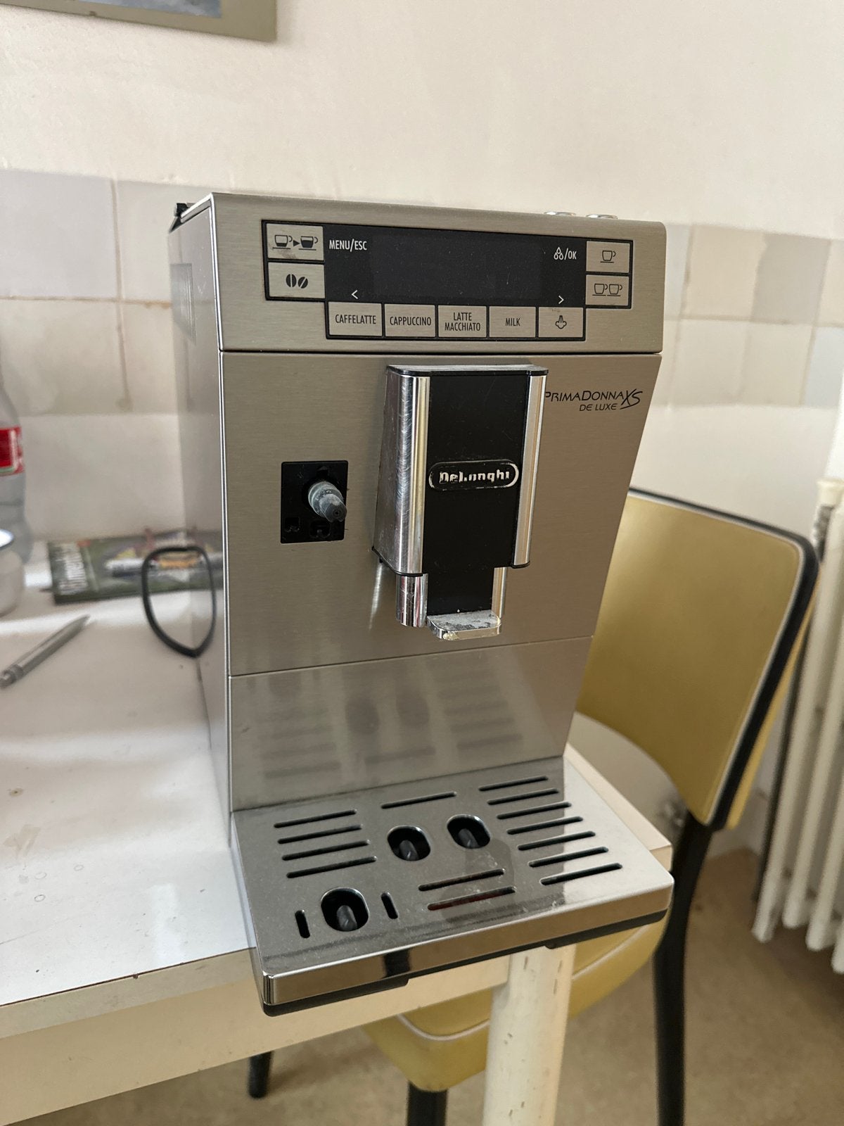 Delonghi Primadonna XS De Luxe - Koffiezetapparaat (defect), Ophalen, Niet werkend, Koffiemachine, Koffiebonen