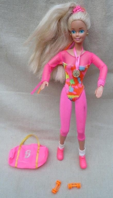 Sportieve vintage Barbie met accessoires, Verzamelen, Ophalen of Verzenden, Gebruikt, Pop