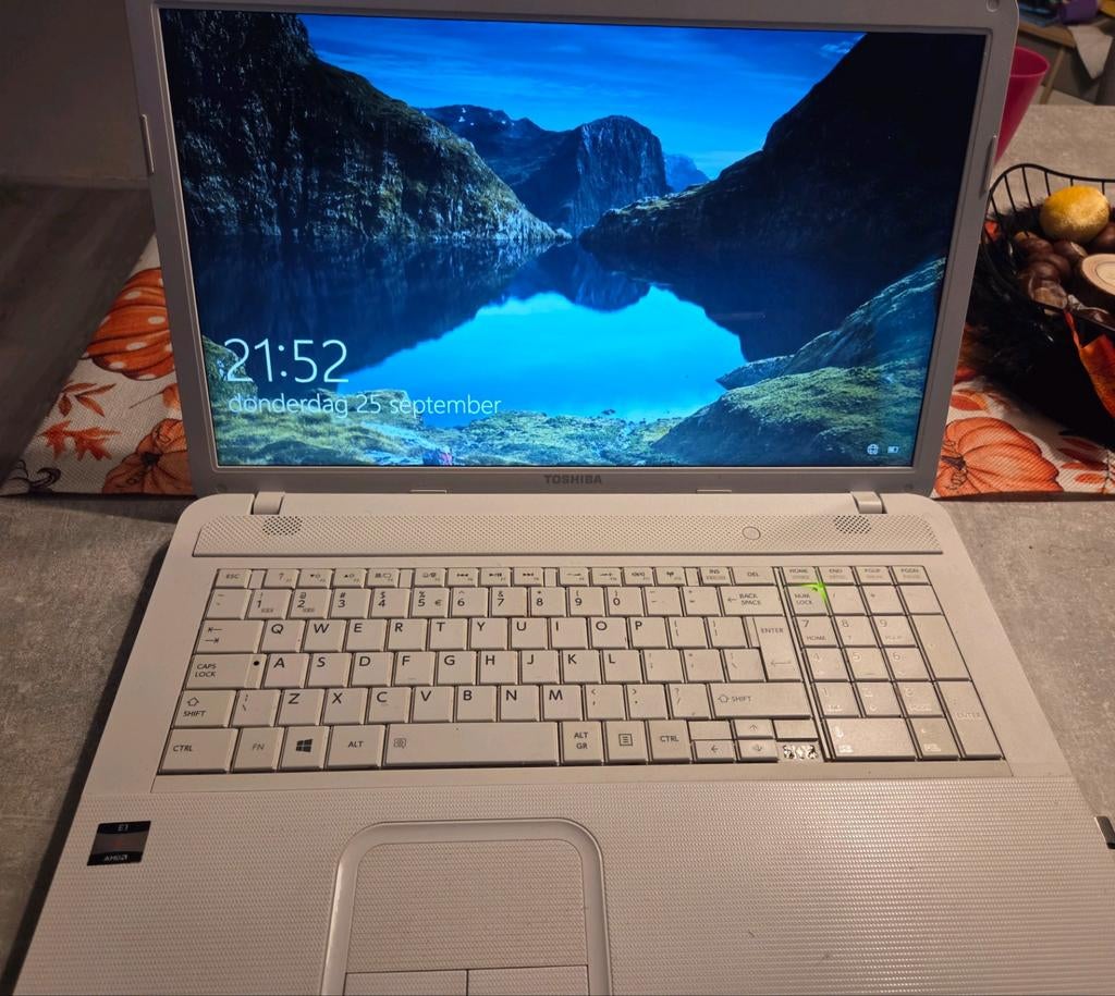 Toshiba Satellite, Ophalen, Gebruikt, 17 inch of meer, 2 tot 3 Ghz