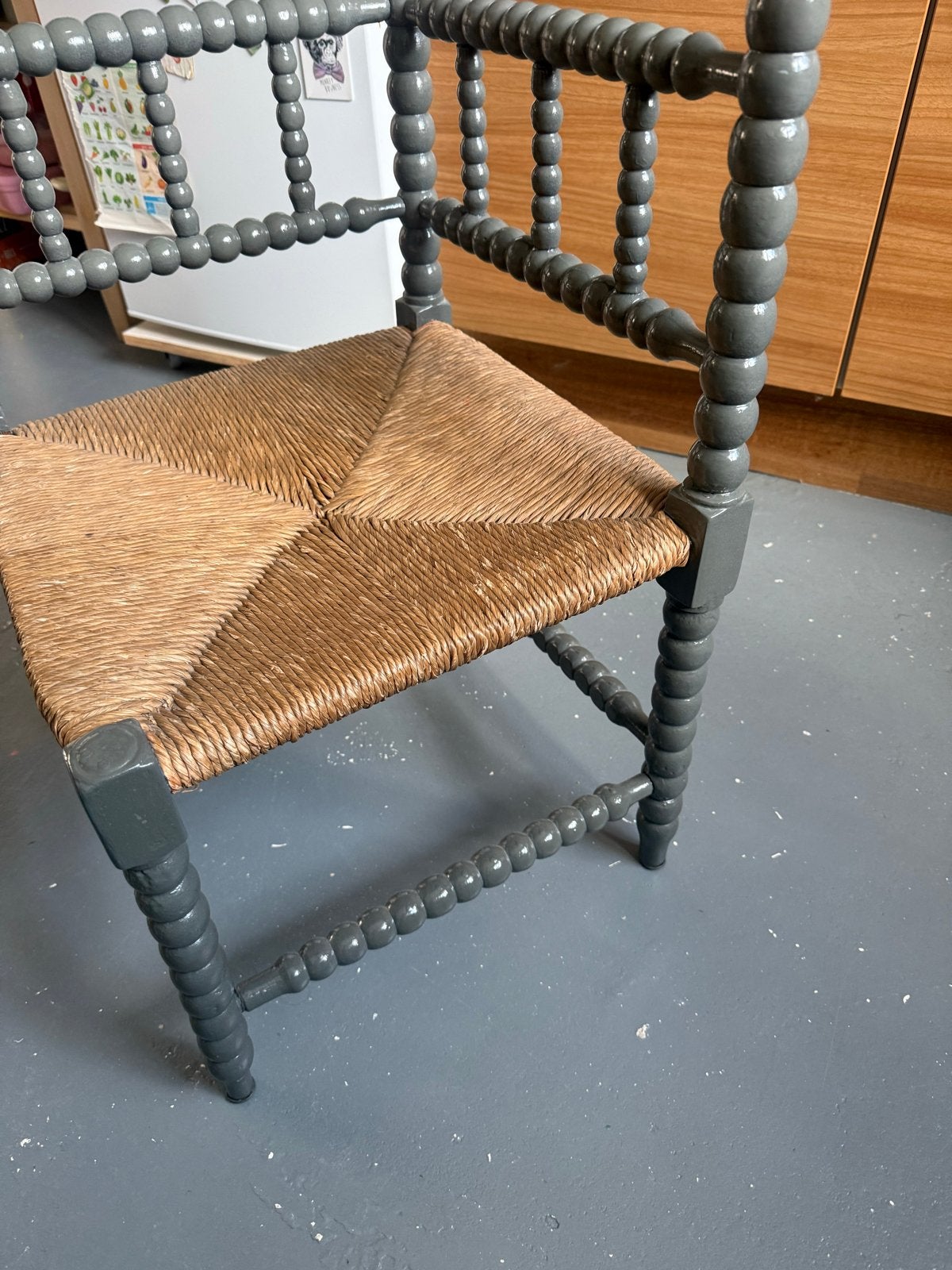 Antieke Spijlenstoel met Rotan Zitting, Ophalen