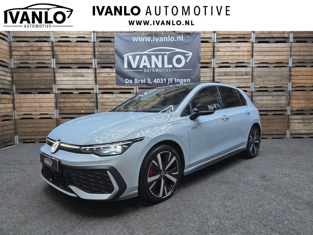 Volkswagen GOLF 1.5 eHybrid GTE Leder "vienna"Led IQ Lights, 77 km/l, Euro 6, 4 cilinders, Blauw