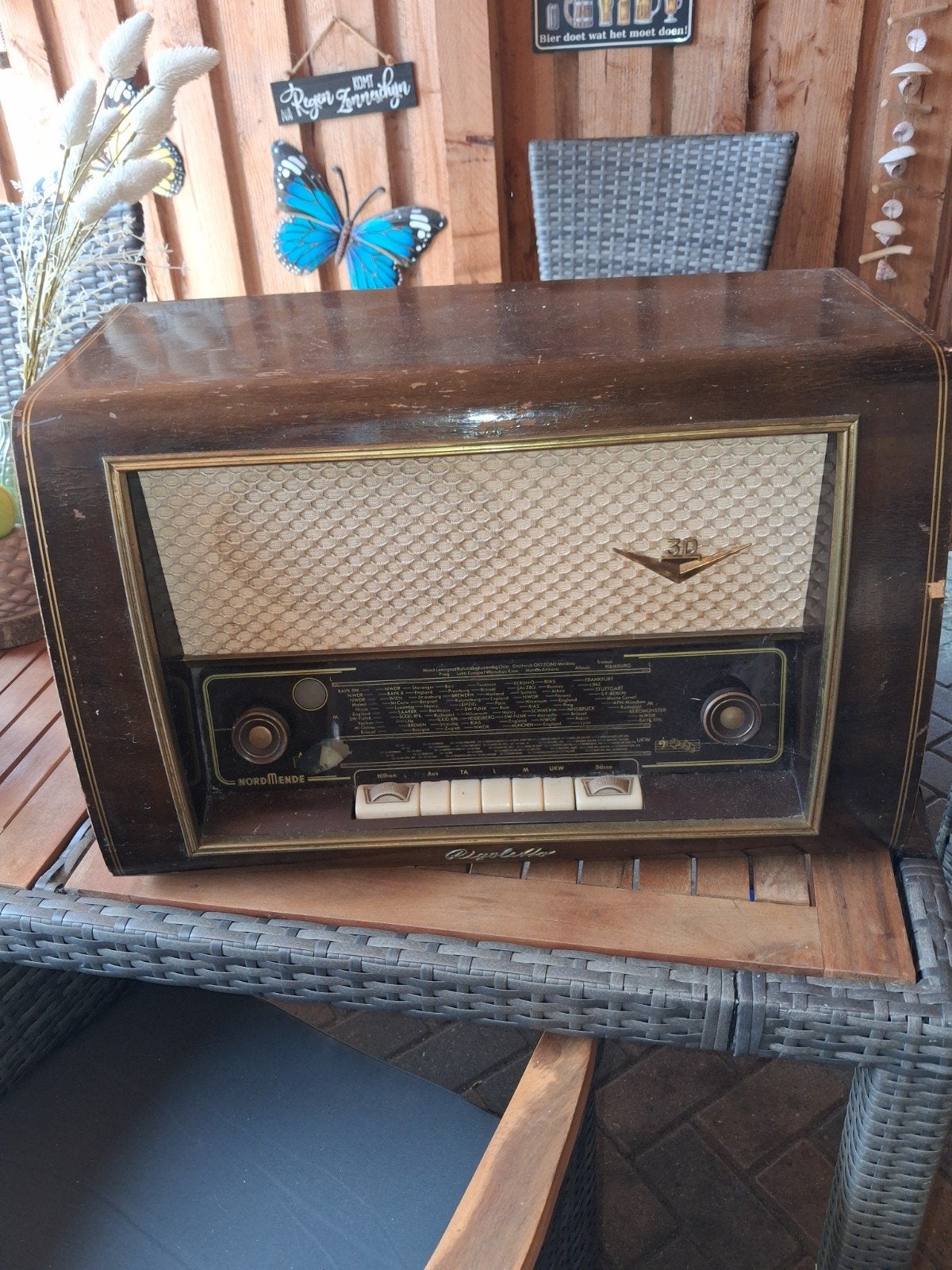 Te koop 6 radio's en 1 roelofs versterker, Ophalen