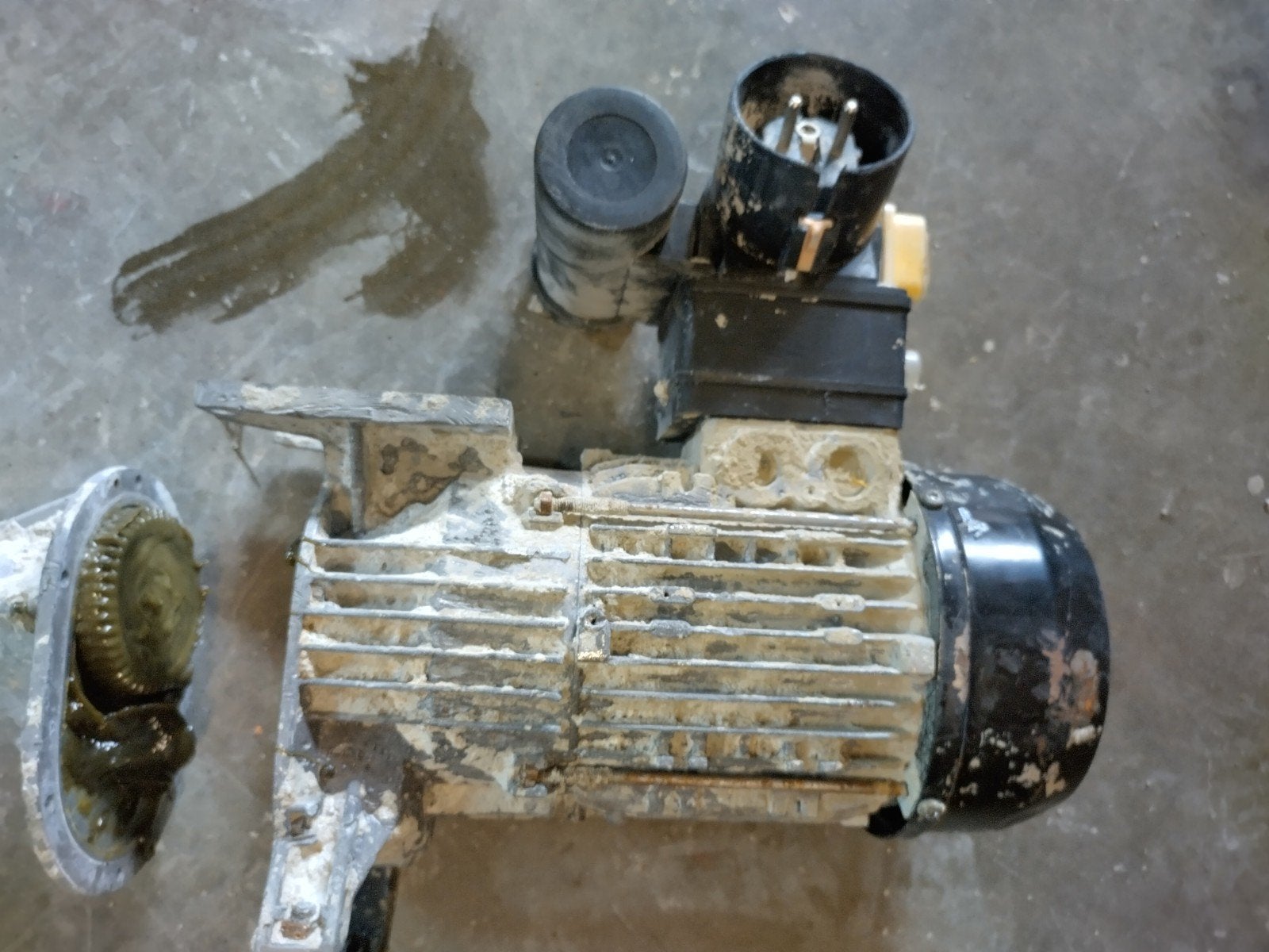 Battipav mixer 50 motor roer meganisme afgebroken motor ok, Doe-het-zelf en Verbouw, Betonmolens, Ophalen of Verzenden, Gebruikt