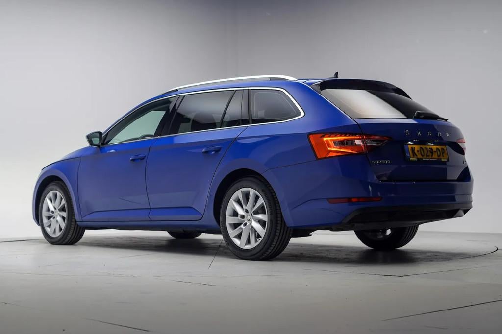 Skoda Superb 1.4 TSI iV Business Edition Plus Aut. [ Navi Ca, Automaat, Gebruikt, Blauw, Origineel Nederlands