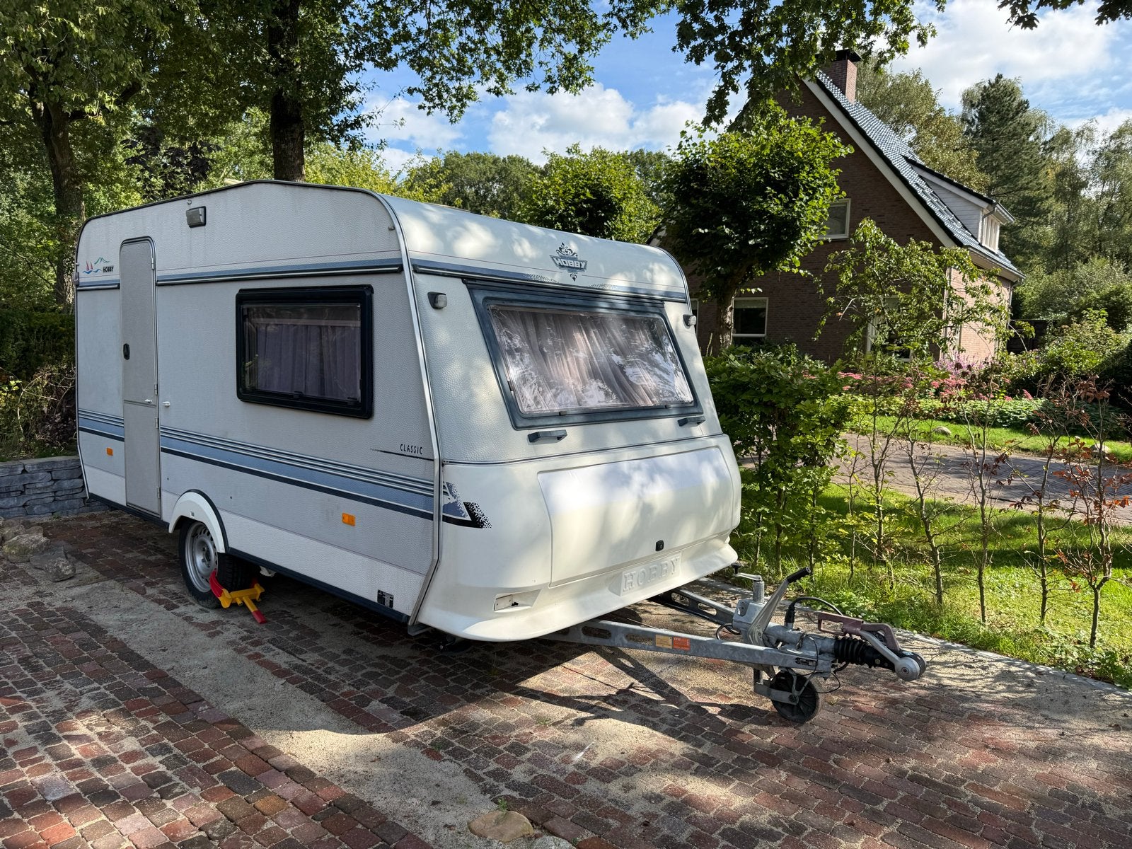 Hobby Classic 425 10c 1994. 2 lossen bedden, Rondzit, Hobby, 750 - 1000 kg, Particulier