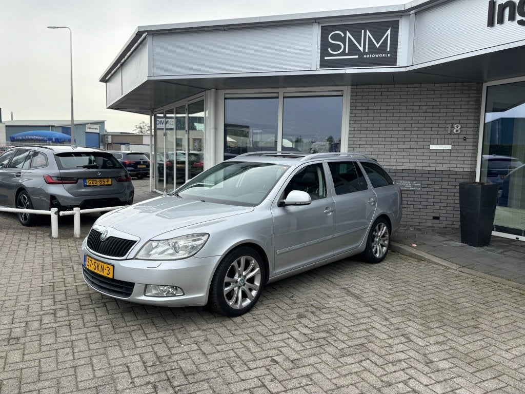 Skoda Octavia Combi 1.2 TSI Elegance Bns (bj 2011), Auto's, Automaat, Euro 5, Gebruikt, 4 cilinders