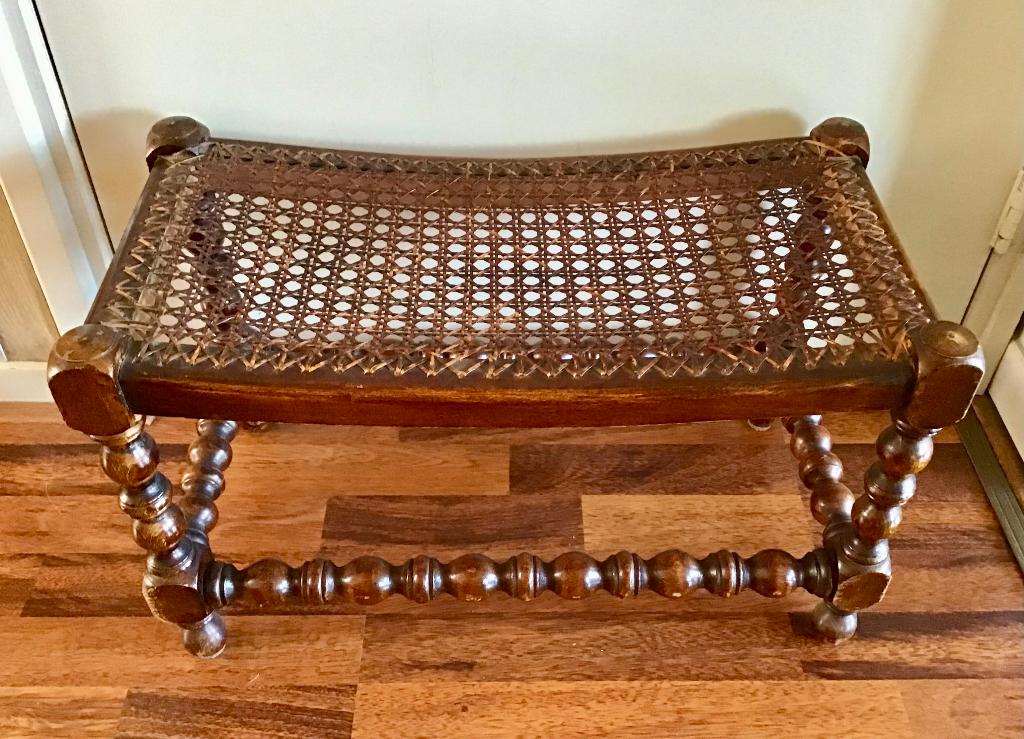 Vintage rotan voetenbankje / krukje , Ophalen, Gebruikt, Hout