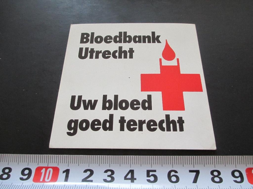 sticker rode kruis - bloedbank utrecht uw bloed goed terecht, Ophalen, Zo goed als nieuw