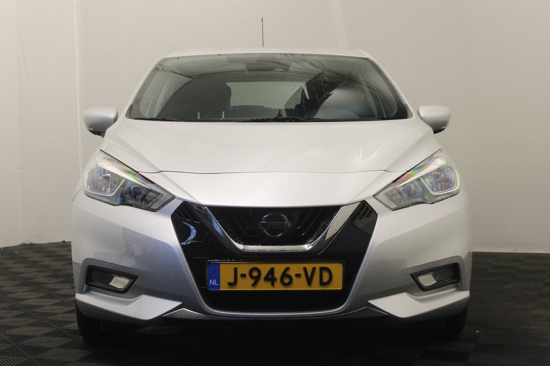 Nissan Micra 1.0 IG-T N-Connecta |Camera|Navi|Trekhaak|, Voorwielaandrijving, Origineel Nederlands, Zilver of Grijs, Benzine
