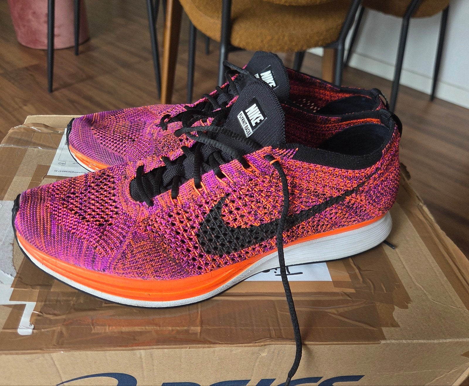 Nike Flyknit Racer Acai Berry – maat 44,5- zeldzame colorway, Ophalen of Verzenden, Gedragen, Overige kleuren, Nike