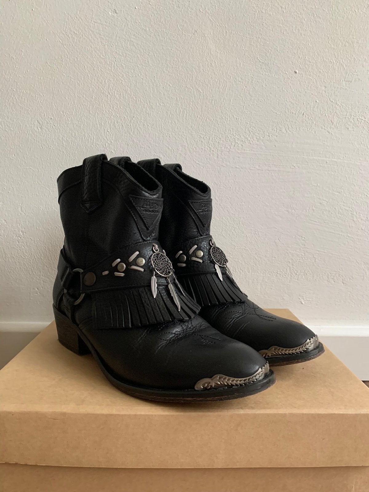 Enkelboots dames zwart leer maat 40 Nieuw!!, Kleding | Dames, Schoenen, Ophalen of Verzenden, Nieuw, Zwart