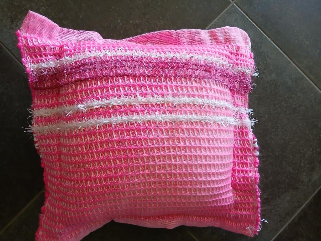 Prachtige geweven kussen in roze met wit., Ophalen, Nieuw, Roze, Vierkant