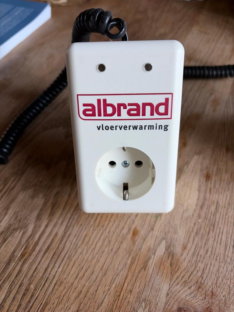 Pompschakelaar Vloerverwarming (2 stuks), Doe-het-zelf en Verbouw, Verwarming en Radiatoren, Ophalen, Minder dan 30 cm, Overige typen