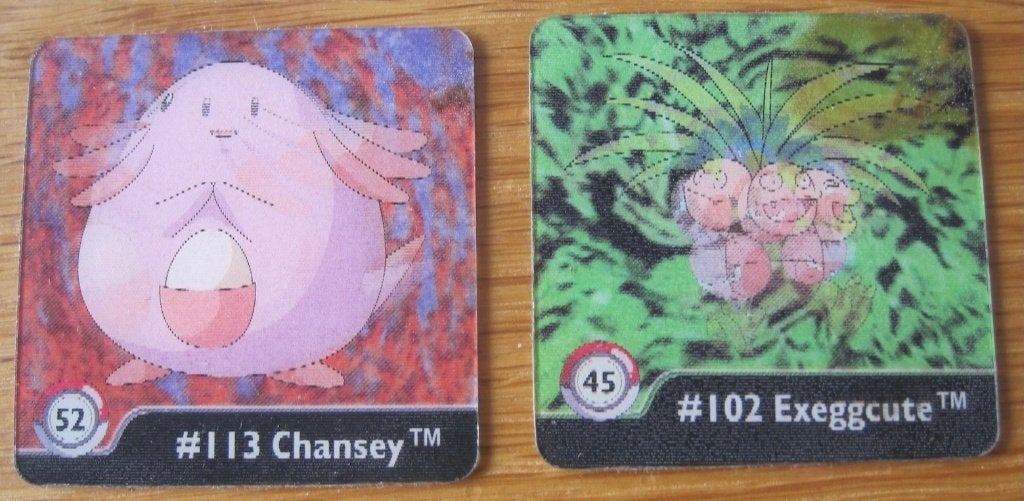 twee Pokémon series one 3D kaartjes - nrs. 102 en 113, Ophalen of Verzenden, Zo goed als nieuw, Meerdere plaatjes