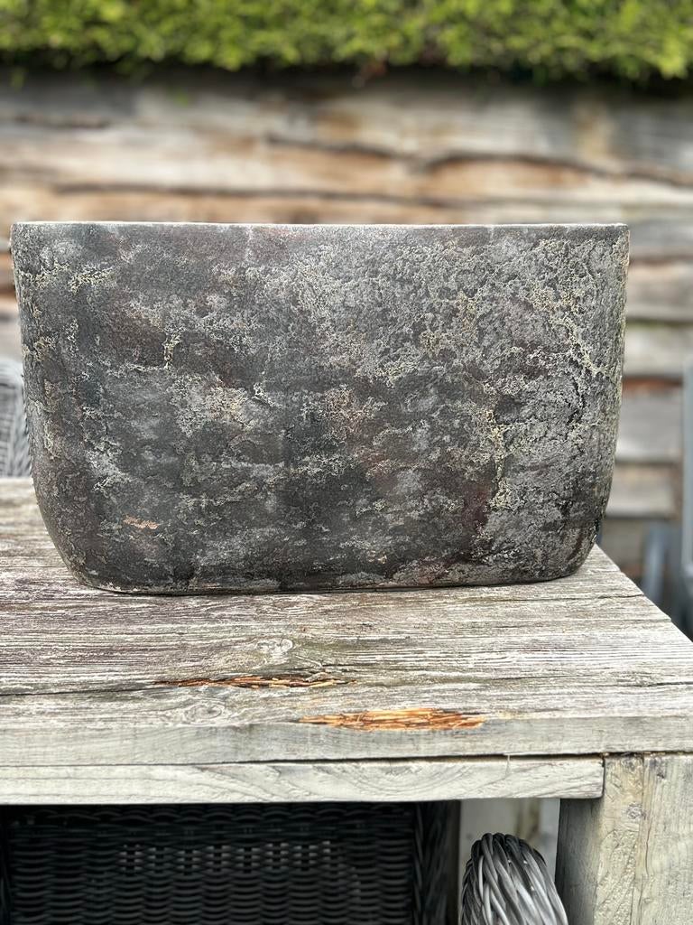 Mooie grote  (bloem)pot., Ophalen of Verzenden, Zo goed als nieuw, Rond, Steen