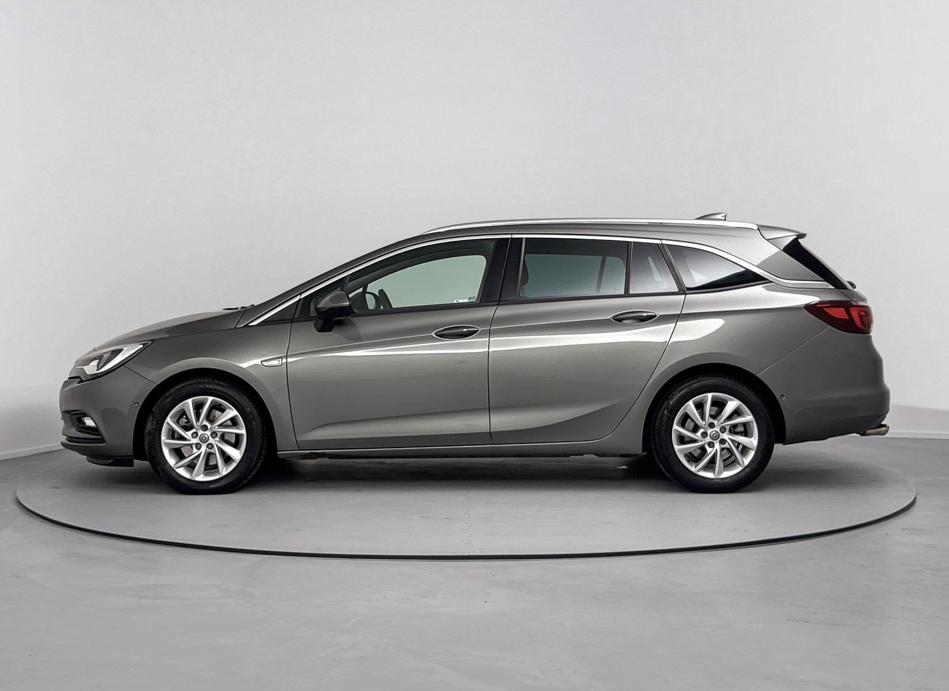 Opel Astra Sports Tourer 1.6 Innovation | Trekhaak | Bluetoo, Auto's, 12 maanden, 1325 kg, Gebruikt, 4 cilinders