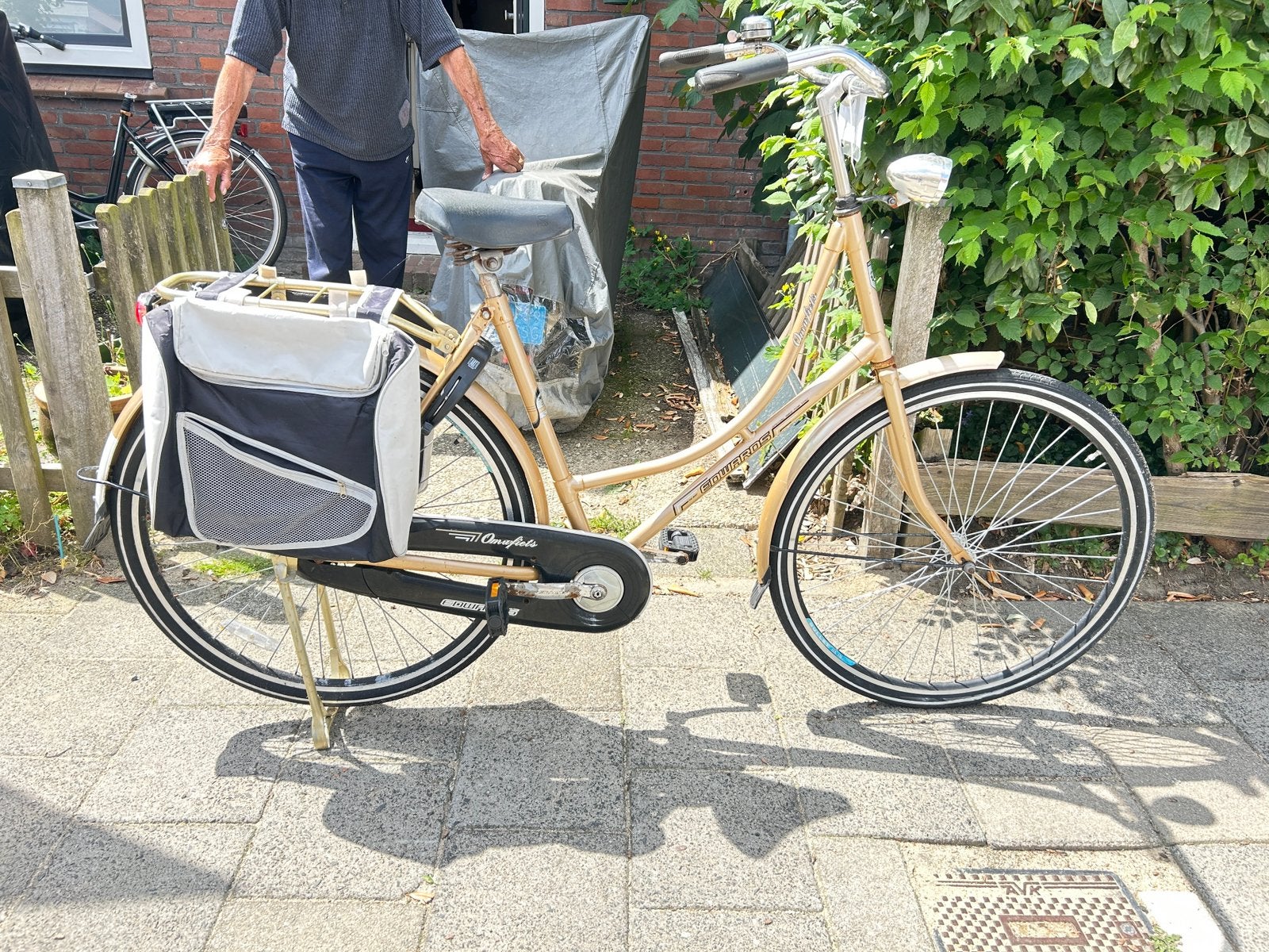 Mooie gouden Edwards Omafiets 28 inch -Inclusief fietstassen, Fietsen en Brommers, Fietsen | Dames | Omafietsen, 50 tot 53 cm