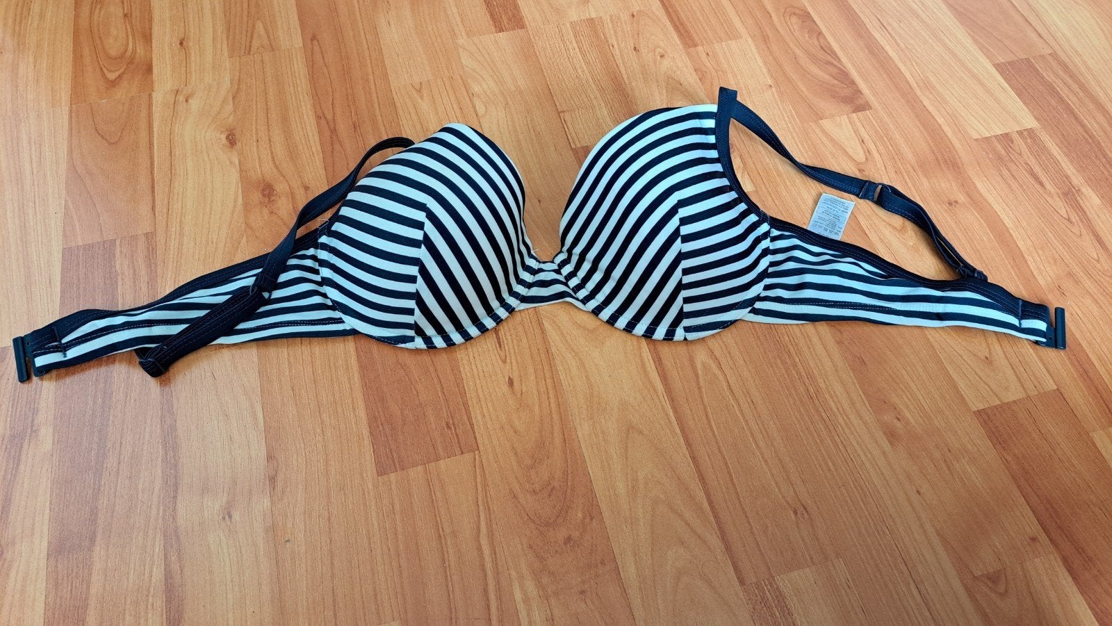 Bikini bovenstukje maat 80E, Ophalen of Verzenden, Zo goed als nieuw, Bikini